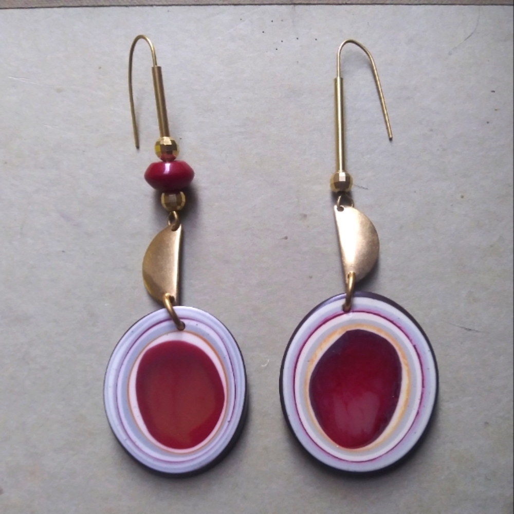 'Crescent Industry' Beet Red - Picture 3 of 4